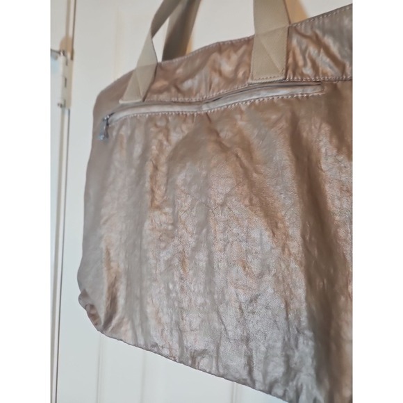 Kipling Quartz Metallic Wes Crossbody Bag Sparkly Gold With Gorilla Keychain - Picture 8 of 15